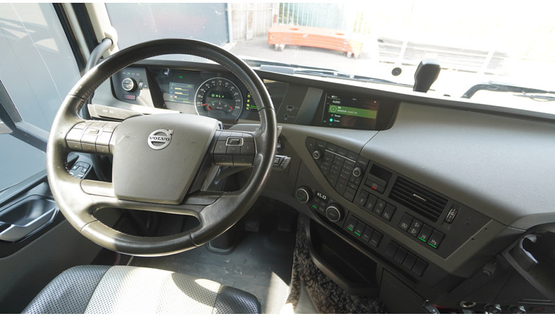 Volvo FH 460 6X2 EURO 6 GLOBETROTTER - Tractor: foto 5 Volvo FH 460 6X2 EURO 6 GLOBETROTTER - Tractor: foto 5