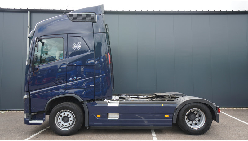 Volvo FH 460 GLOBETROTTER EURO 6 629.000KM - Tractor: foto 1 Volvo FH 460 GLOBETROTTER EURO 6 629.000KM - Tractor: foto 1