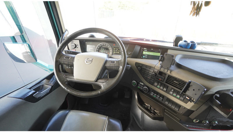 Volvo FH 460 GLOBETROTTER EURO 6 - Tractor: foto 5 Volvo FH 460 GLOBETROTTER EURO 6 - Tractor: foto 5