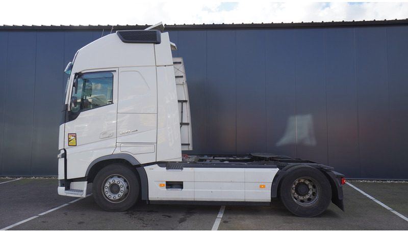 Volvo FH 500 GLOBETROTTER 847.000KM - Tractor: foto 1 Volvo FH 500 GLOBETROTTER 847.000KM - Tractor: foto 1