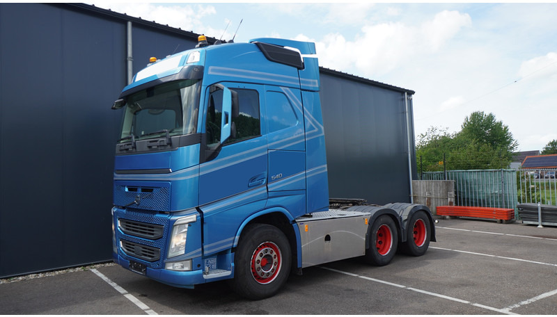 Volvo FH 540 6X4 EURO 6 GLOBETROTTER - Tractor: foto 3 Volvo FH 540 6X4 EURO 6 GLOBETROTTER - Tractor: foto 3
