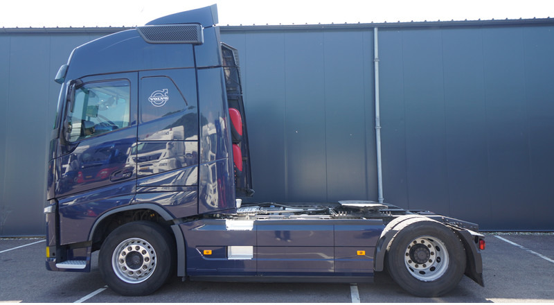 Volvo FH460 EURO 6 GLOBETROTTER 833.000KM - Tractor: foto 1 Volvo FH460 EURO 6 GLOBETROTTER 833.000KM - Tractor: foto 1