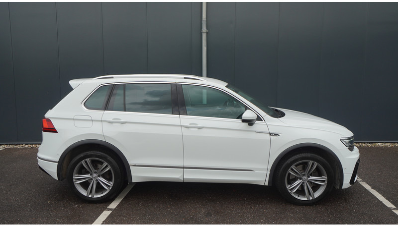 Volkswagen Tiguan 2.0 TDI R LINE 4MOTION - Minibus, Furgão de passageiros: foto 2 Volkswagen Tiguan 2.0 TDI R LINE 4MOTION - Minibus, Furgão de passageiros: foto 2