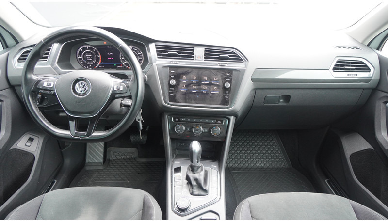 Volkswagen Tiguan 2.0 TDI R LINE 4MOTION - Minibus, Furgão de passageiros: foto 5 Volkswagen Tiguan 2.0 TDI R LINE 4MOTION - Minibus, Furgão de passageiros: foto 5