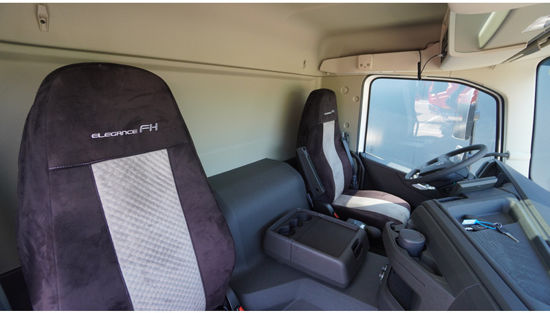 Volvo NEW FMX 460 8X6 TIPPER EURO 6 - Camião basculante: foto 5 Volvo NEW FMX 460 8X6 TIPPER EURO 6 - Camião basculante: foto 5