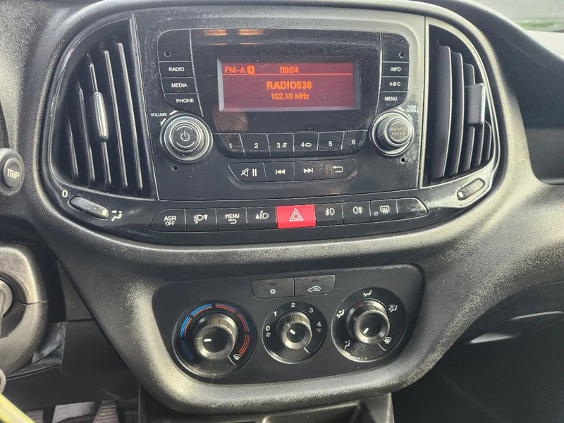 Fiat Doblò Maxi, 2017, 135000km, Airco, L2H1, Parkingsens - Furgão compacto: foto 5 Fiat Doblò Maxi, 2017, 135000km, Airco, L2H1, Parkingsens - Furgão compacto: foto 5