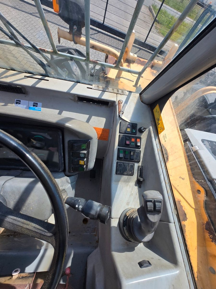 Empilhador telescópico Sambron T40140: foto 15