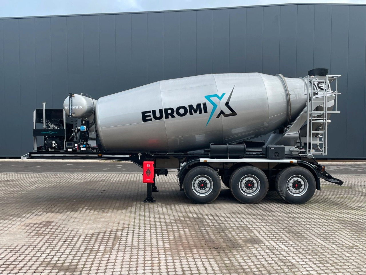 EUROMIX MTP - 12m³ Betonmischer-Auflieger - Camião betoneira: foto 4 EUROMIX MTP - 12m³ Betonmischer-Auflieger - Camião betoneira: foto 4