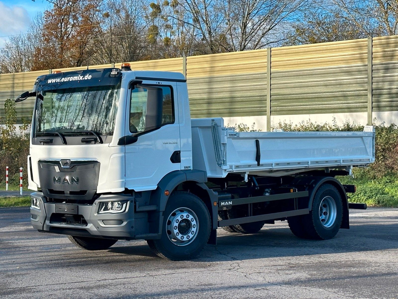 MAN TGM 18.320 4X2 / Euro 6e 3-Seiten-Kipper - Camião basculante: foto 5 MAN TGM 18.320 4X2 / Euro 6e 3-Seiten-Kipper - Camião basculante: foto 5