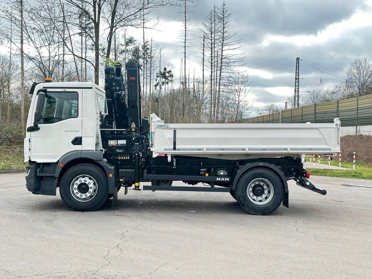 MAN TGM 18.320 4x2 Euro6e Hiab X-HiDuo 138DS-3 - Camião basculante, Camião grua: foto 3 MAN TGM 18.320 4x2 Euro6e Hiab X-HiDuo 138DS-3 - Camião basculante, Camião grua: foto 3