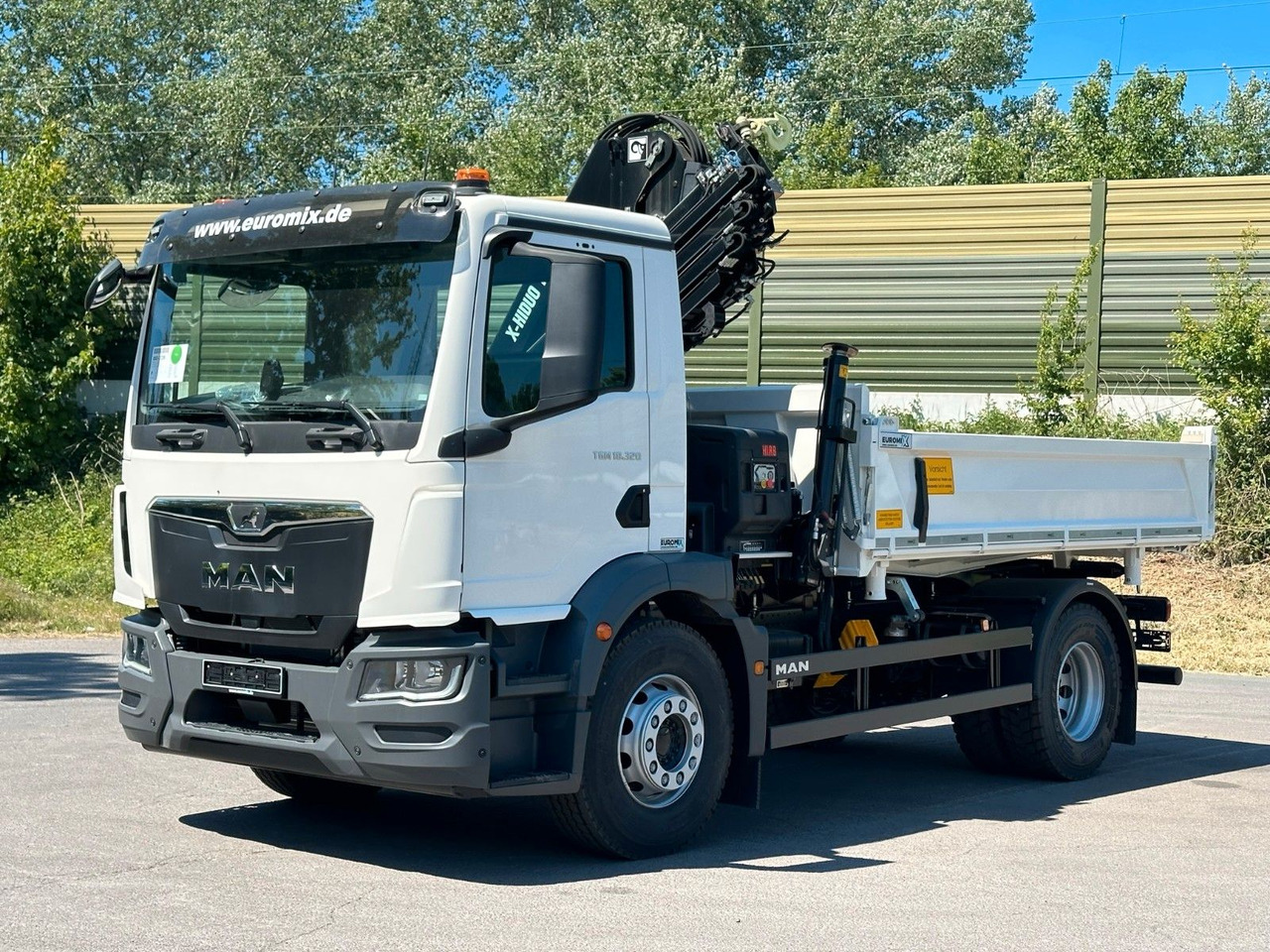 MAN TGM 18.320 4x2 Euro6e Hiab X-HiDuo 138DS-4 - Camião basculante, Camião grua: foto 2 MAN TGM 18.320 4x2 Euro6e Hiab X-HiDuo 138DS-4 - Camião basculante, Camião grua: foto 2