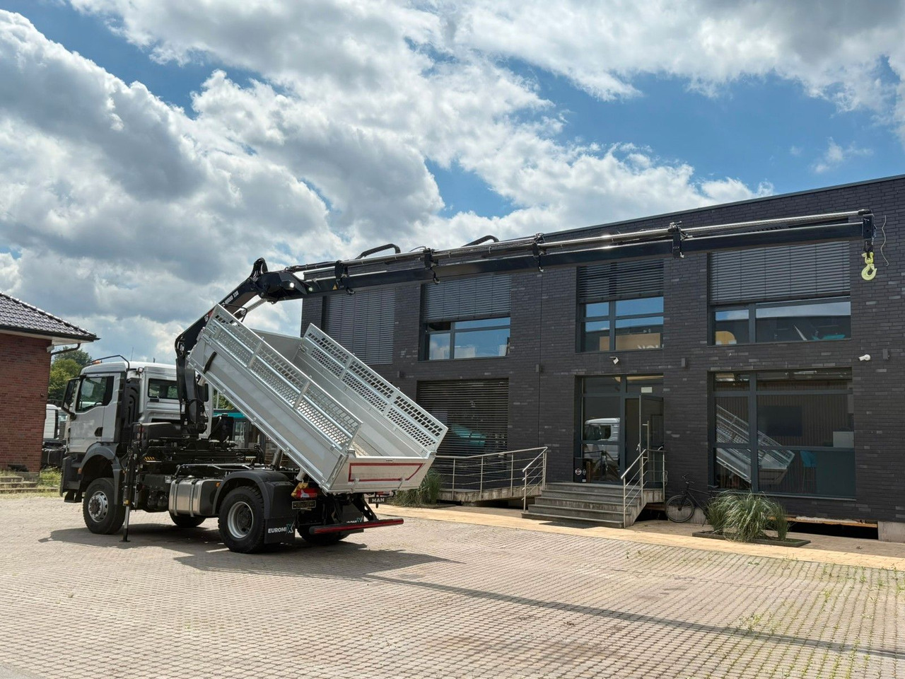 MAN TGS 18.400 TG3 4x4 Euro6e Hiab X-HiDuo 138DS-4 - Camião basculante, Camião grua: foto 4 MAN TGS 18.400 TG3 4x4 Euro6e Hiab X-HiDuo 138DS-4 - Camião basculante, Camião grua: foto 4