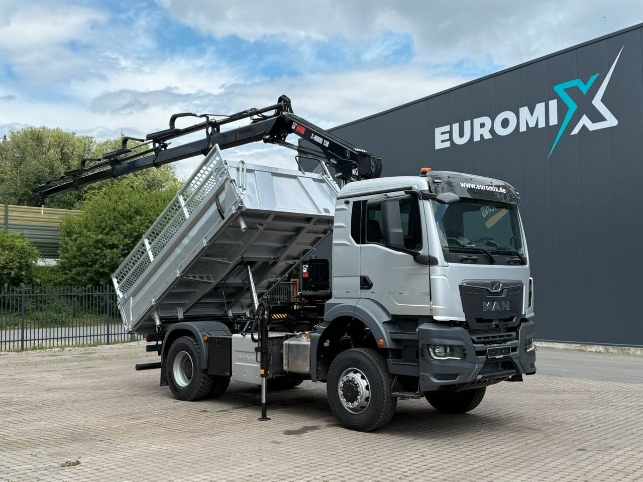 MAN TGS 18.400 TG3 4x4 Euro6e Hiab X-HiDuo 138DS-4 - Camião basculante, Camião grua: foto 1 MAN TGS 18.400 TG3 4x4 Euro6e Hiab X-HiDuo 138DS-4 - Camião basculante, Camião grua: foto 1