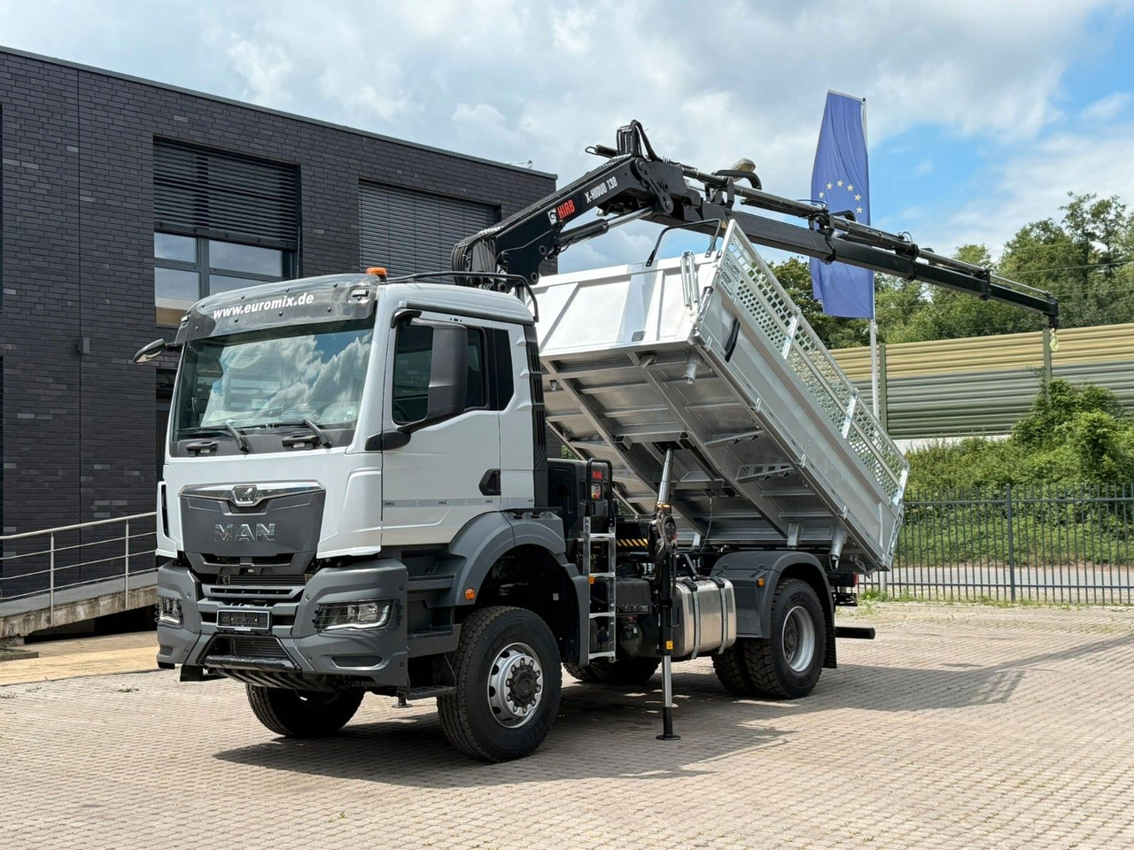 MAN TGS 18.400 TG3 4x4 Euro6e Hiab X-HiDuo 138DS-4 - Camião basculante, Camião grua: foto 2 MAN TGS 18.400 TG3 4x4 Euro6e Hiab X-HiDuo 138DS-4 - Camião basculante, Camião grua: foto 2