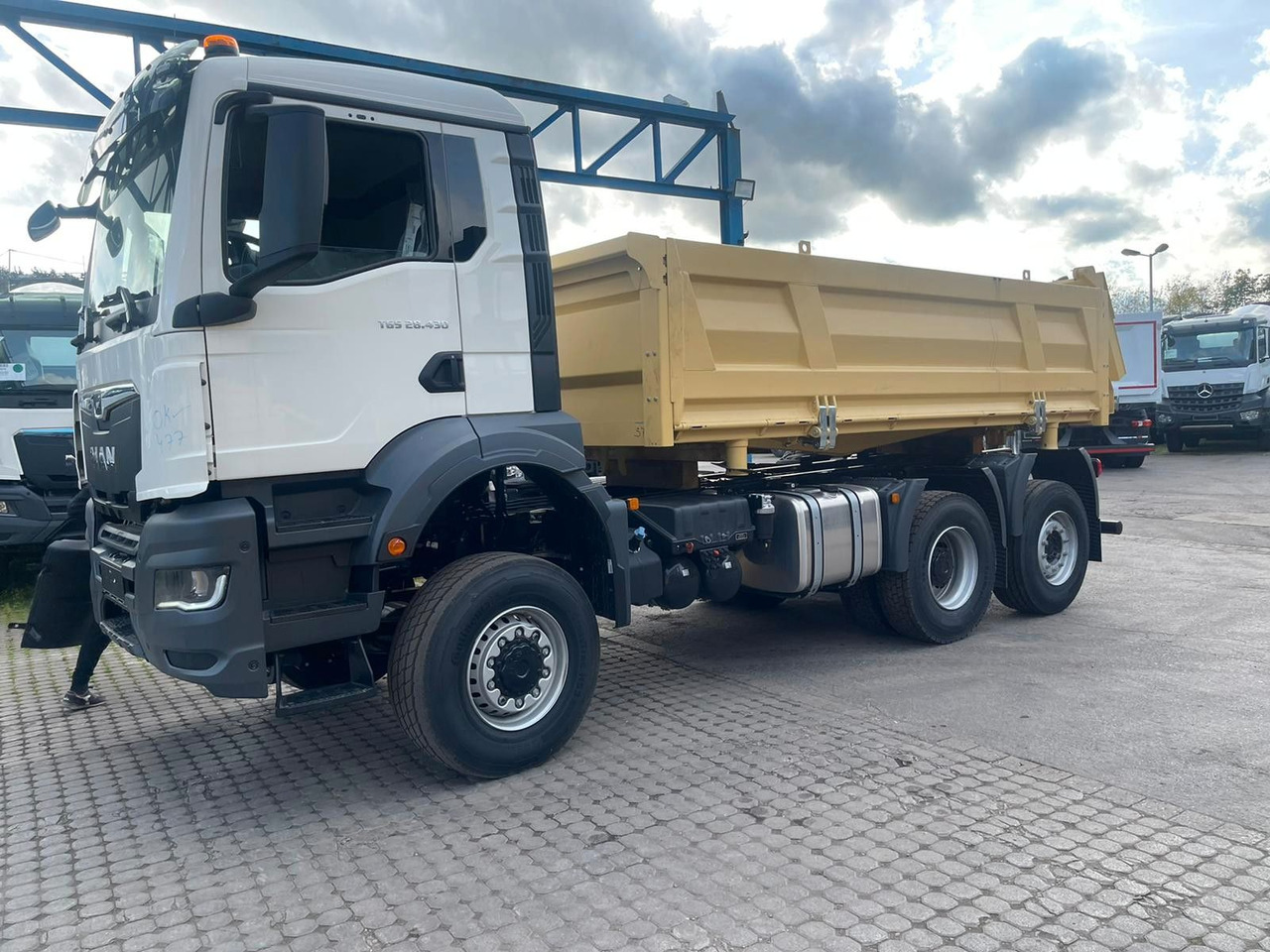 MAN TGS 28.440 6x4-4 / 3-Seiten- Kipper EuromixMTP - Camião basculante: foto 1 MAN TGS 28.440 6x4-4 / 3-Seiten- Kipper EuromixMTP - Camião basculante: foto 1