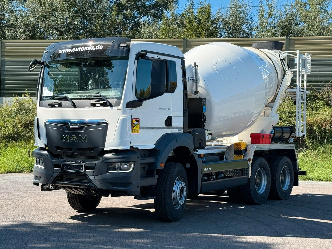 MAN TGS 33.440 / 6X4 Euro6e Euromix MTP EM 7 L - Camião betoneira: foto 2 MAN TGS 33.440 / 6X4 Euro6e Euromix MTP EM 7 L - Camião betoneira: foto 2