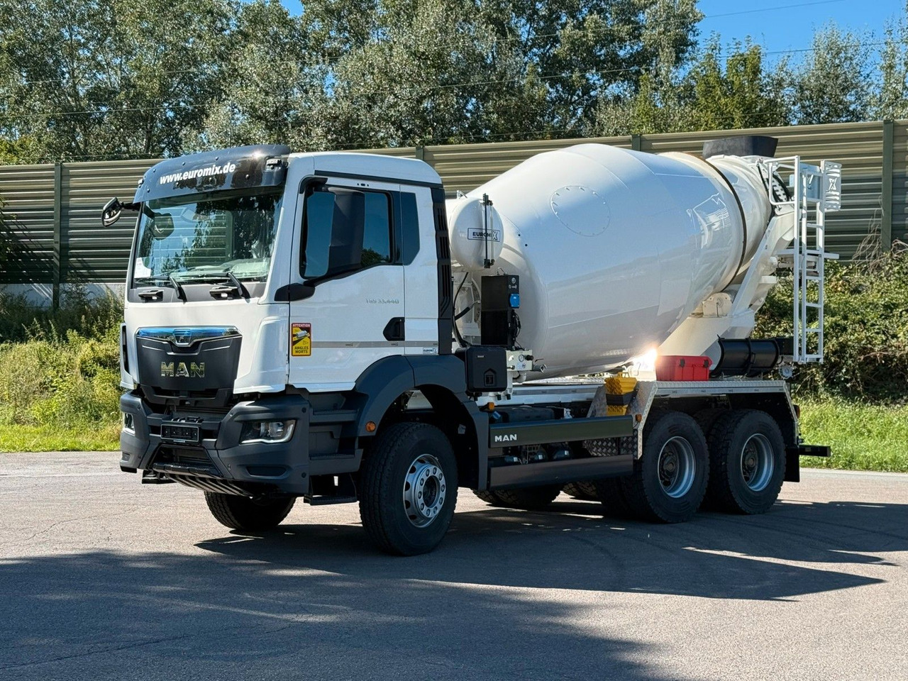 MAN TGS 33.440 / 6X4 Euro6e Euromix MTP EM 7 L - Camião betoneira: foto 3 MAN TGS 33.440 / 6X4 Euro6e Euromix MTP EM 7 L - Camião betoneira: foto 3