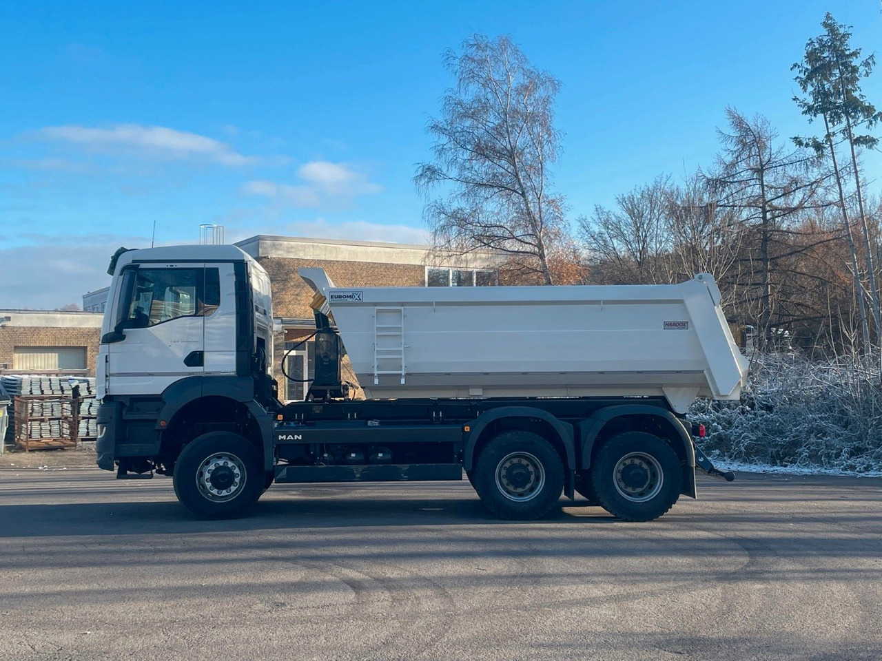 MAN TGS 33.440 6x6 /Euro6e Mulden-Kipper EuromixMTP - Camião basculante: foto 4 MAN TGS 33.440 6x6 /Euro6e Mulden-Kipper EuromixMTP - Camião basculante: foto 4