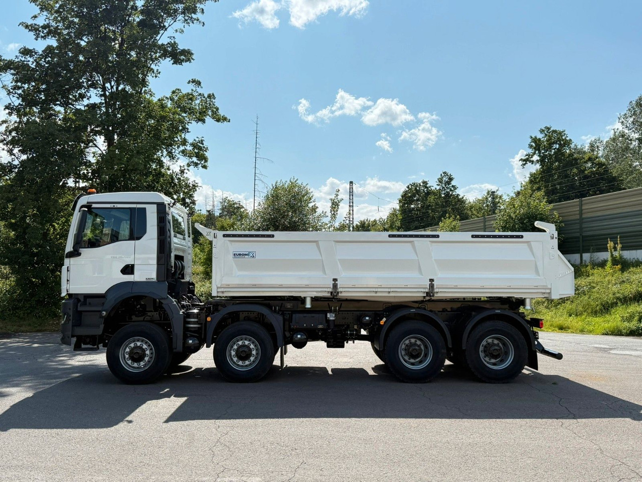 MAN TGS 35.480 8x6 EuromixMTP 3-Seiten-Kipper - Camião basculante: foto 3 MAN TGS 35.480 8x6 EuromixMTP 3-Seiten-Kipper - Camião basculante: foto 3