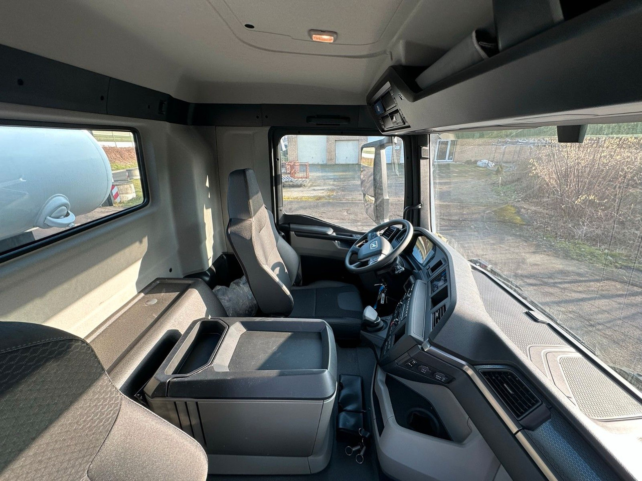 Camião betoneira MAN TGS 35.520 8x4 /Euro6e  EuromixMTP  EM 10 L: foto 12