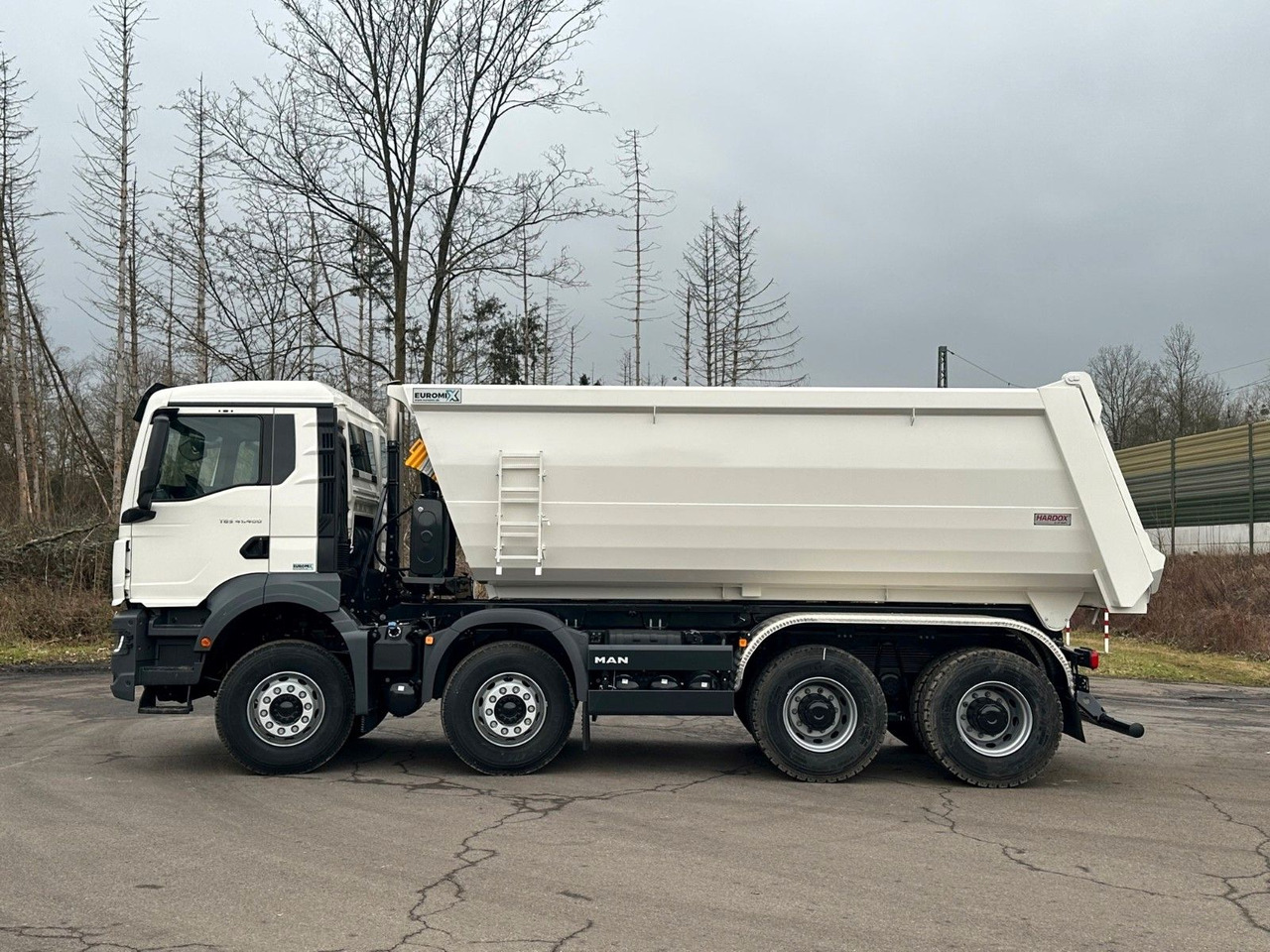 MAN TGS 41.400 8x4 / EUROMIX MTP 20m³/ EURO 5 - Camião basculante: foto 4 MAN TGS 41.400 8x4 / EUROMIX MTP 20m³/ EURO 5 - Camião basculante: foto 4