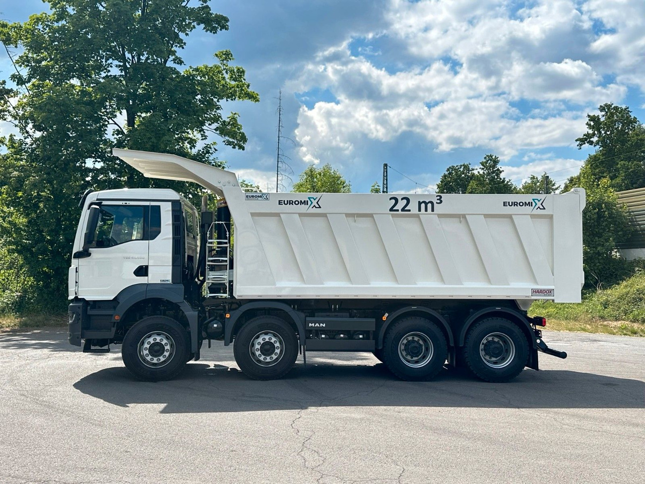 MAN TGS 41.400 8x4 / EUROMIX MTP 22m³/ Eckige Mulde - Camião basculante: foto 3 MAN TGS 41.400 8x4 / EUROMIX MTP 22m³/ Eckige Mulde - Camião basculante: foto 3
