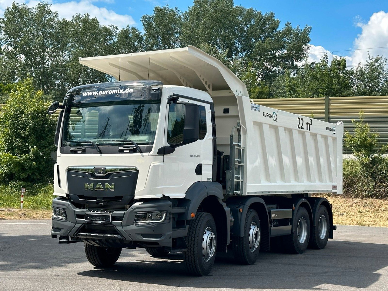 MAN TGS 41.400 8x4 / EUROMIX MTP 22m³/ Eckige Mulde - Camião basculante: foto 2 MAN TGS 41.400 8x4 / EUROMIX MTP 22m³/ Eckige Mulde - Camião basculante: foto 2