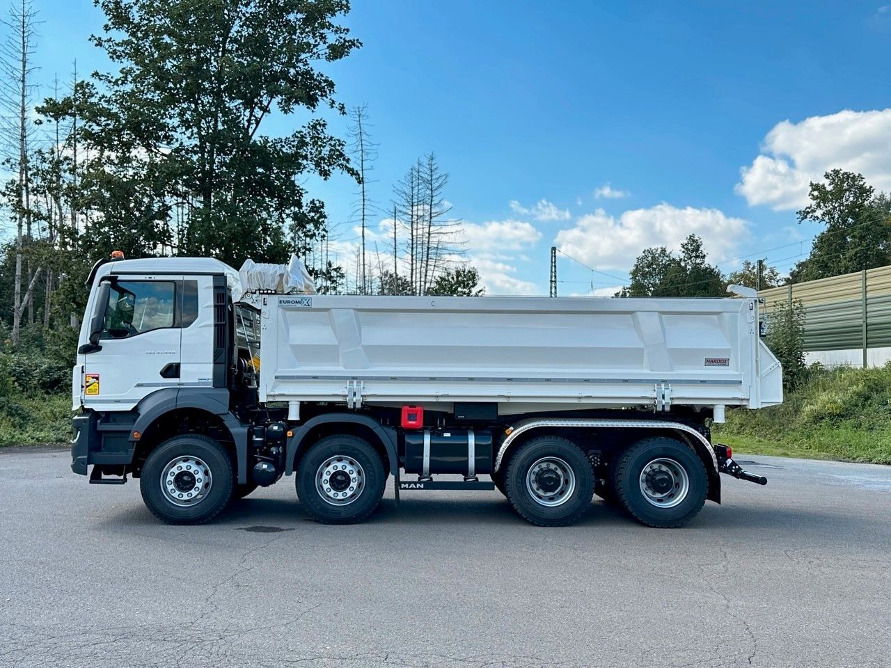 MAN TGS 41.440 8x4 EuromixMTP 3-Seiten-Kipper - Camião basculante: foto 3 MAN TGS 41.440 8x4 EuromixMTP 3-Seiten-Kipper - Camião basculante: foto 3