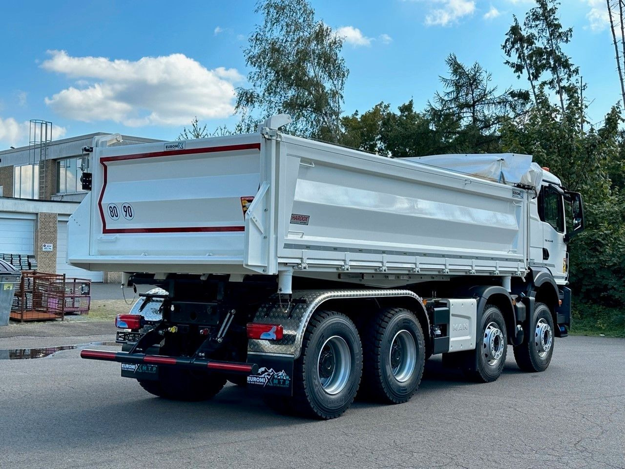 MAN TGS 41.440 8x4 EuromixMTP 3-Seiten-Kipper - Camião basculante: foto 5 MAN TGS 41.440 8x4 EuromixMTP 3-Seiten-Kipper - Camião basculante: foto 5
