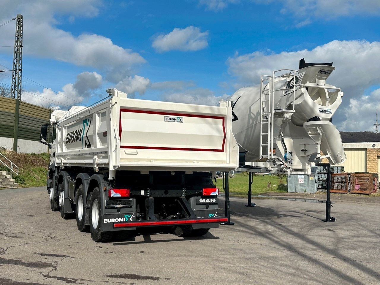 MAN TGS 41.440 8x4 WECHSELSYSTEM KIPPER+MISCHER - Camião basculante: foto 5 MAN TGS 41.440 8x4 WECHSELSYSTEM KIPPER+MISCHER - Camião basculante: foto 5