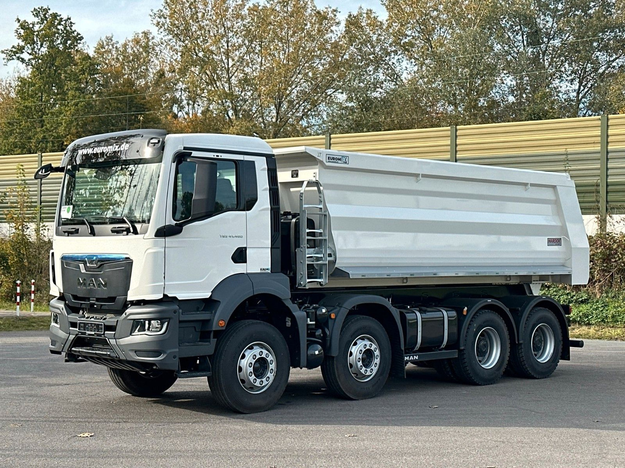 MAN TGS 41.480 BB 8X4 Euromix Mulden Kipper HARDOX - Camião basculante: foto 2 MAN TGS 41.480 BB 8X4 Euromix Mulden Kipper HARDOX - Camião basculante: foto 2