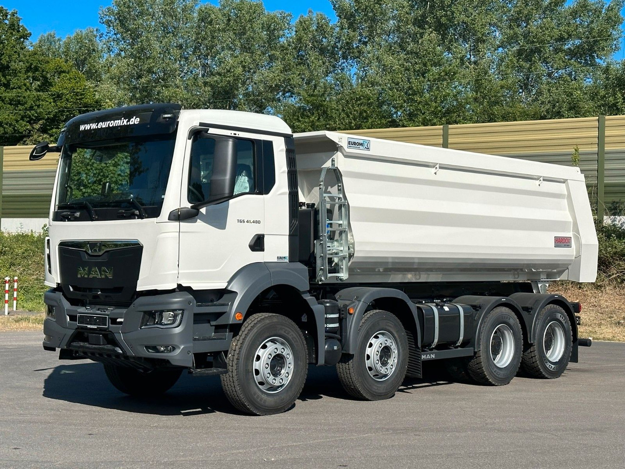 MAN TGS 41.480 BB 8X4 Euromix Mulden Kipper HARDOX - Camião basculante: foto 3 MAN TGS 41.480 BB 8X4 Euromix Mulden Kipper HARDOX - Camião basculante: foto 3