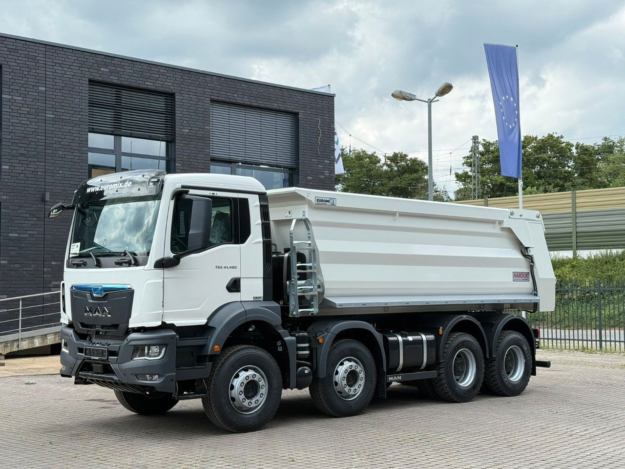 MAN TGS 41.480 BB 8X4 Euromix Mulden Kipper HARDOX - Camião basculante: foto 5 MAN TGS 41.480 BB 8X4 Euromix Mulden Kipper HARDOX - Camião basculante: foto 5