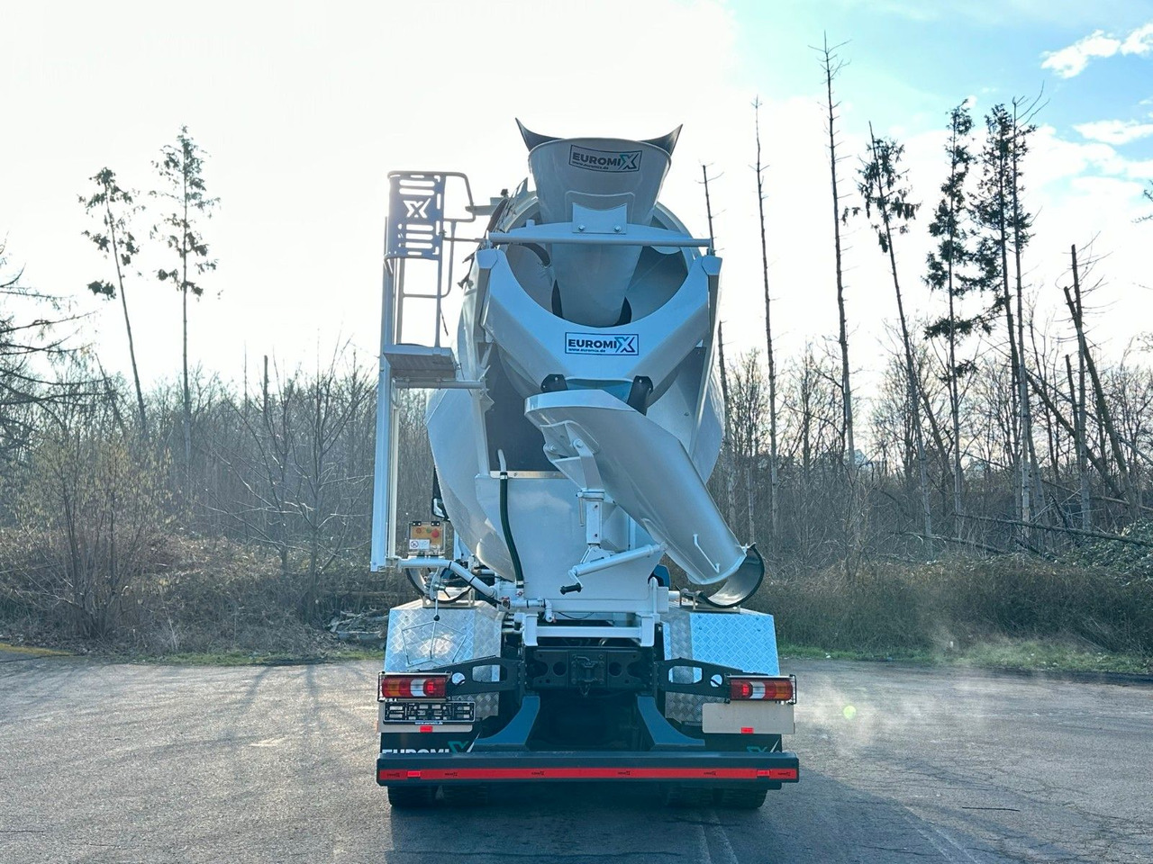 Mercedes-Benz Arocs 5 3743 8X4 / Euro6e EuromixMTP EM 10 L - Camião betoneira: foto 5 Mercedes-Benz Arocs 5 3743 8X4 / Euro6e EuromixMTP EM 10 L - Camião betoneira: foto 5