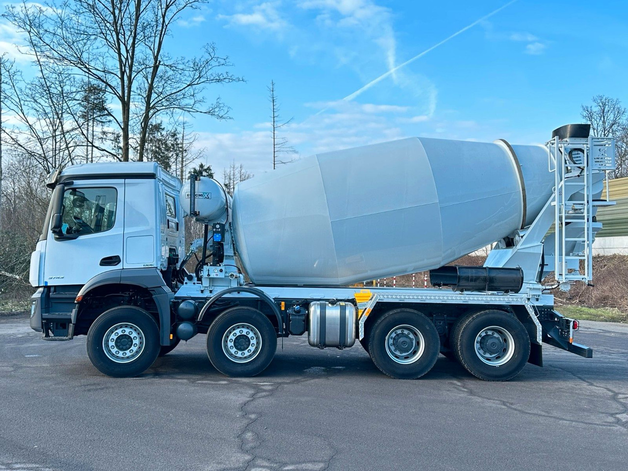 Mercedes-Benz Arocs 5 3743 8X4 / Euro6e EuromixMTP EM 10 L - Camião betoneira: foto 3 Mercedes-Benz Arocs 5 3743 8X4 / Euro6e EuromixMTP EM 10 L - Camião betoneira: foto 3