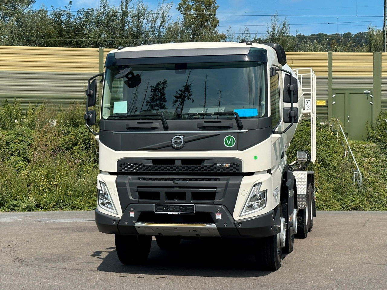 Volvo FMX 460 8x4 / EuromixMTP EM 9 L Euro6e - Camião betoneira: foto 2 Volvo FMX 460 8x4 / EuromixMTP EM 9 L Euro6e - Camião betoneira: foto 2