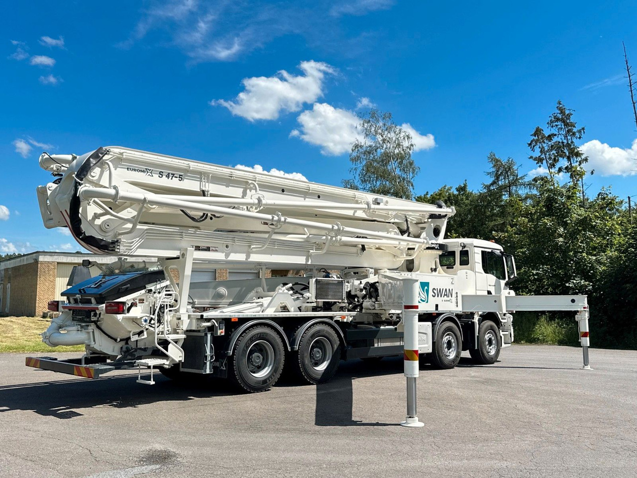 Volvo FMX 500 8x4 SWAN 47m Betonpumpe EuromixMTP - Autobomba de betão: foto 4 Volvo FMX 500 8x4 SWAN 47m Betonpumpe EuromixMTP - Autobomba de betão: foto 4