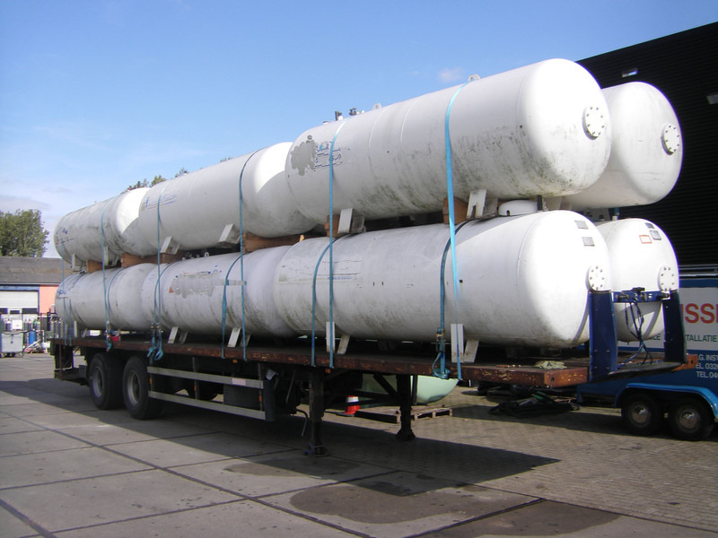 5000 L (2,5 ton) Gastank on trailer -Gas, Gaz, LPG, GPL, Propane, Butane tanks aboveground working pressure 15.6 bar Used tanks-Also available per single piece ID 1.005 - Tanque de combustível para Camião: foto 3 5000 L (2,5 ton) Gastank on trailer -Gas, Gaz, LPG, GPL, Propane, Butane tanks aboveground working pressure 15.6 bar Used tanks-Also available per single piece ID 1.005 - Tanque de combustível para Camião: foto 3