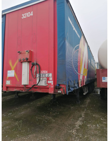 Curtain semi-trailer with used aboveground 2700 &4850L tanks Gas, Gaz, LPG, GPL, Propane, Butane tank ID 8.370 - Semi-reboque cisterna: foto 2 Curtain semi-trailer with used aboveground 2700 &4850L tanks Gas, Gaz, LPG, GPL, Propane, Butane tank ID 8.370 - Semi-reboque cisterna: foto 2