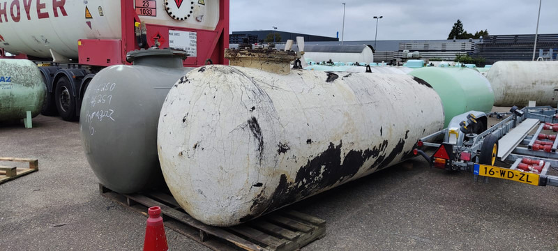 Visser 4850L(2.42 ton) Gastanks - Gas, Gaz, LPG, GPL, Propane, Butane tank Underground Gastank Used Tanks ID 1.008 ( Flexible options: Wholesale in a trailer/ Retail) - Camião cisterna: foto 3 Visser 4850L(2.42 ton) Gastanks - Gas, Gaz, LPG, GPL, Propane, Butane tank Underground Gastank Used Tanks ID 1.008 ( Flexible options: Wholesale in a trailer/ Retail) - Camião cisterna: foto 3