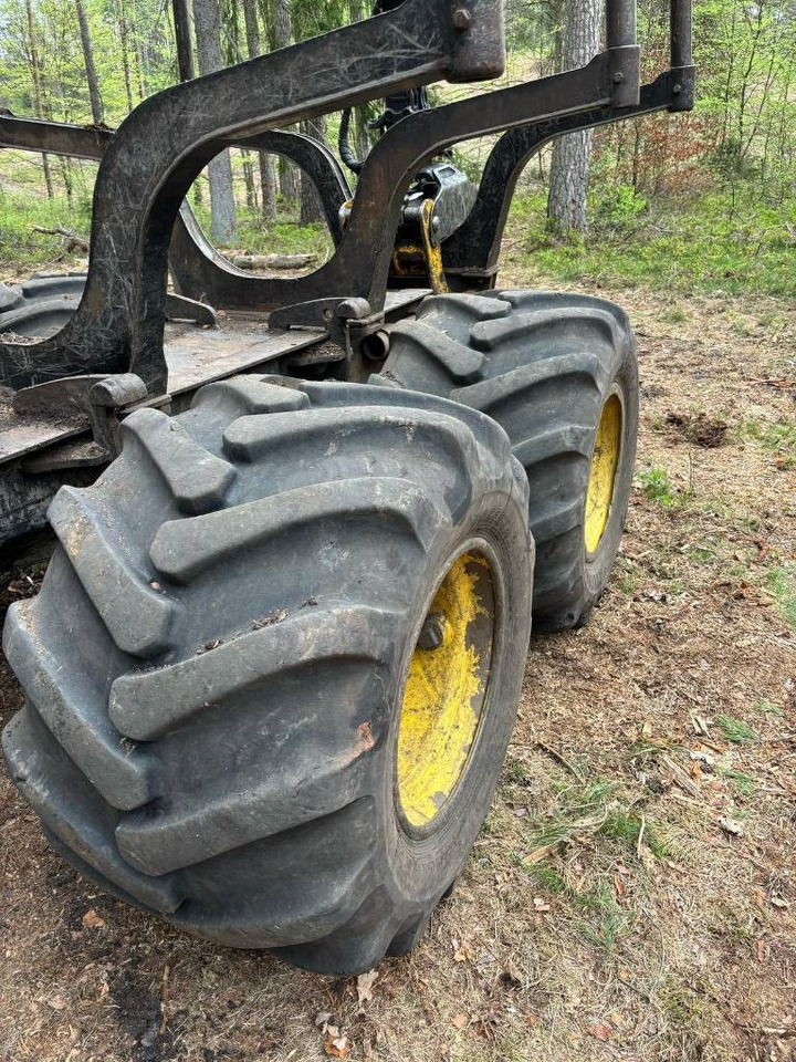 Forwarder John Deere 810 E: foto 14