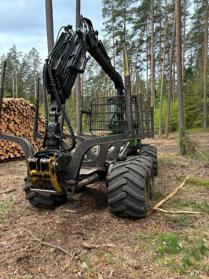 Forwarder John Deere 810 E: foto 12