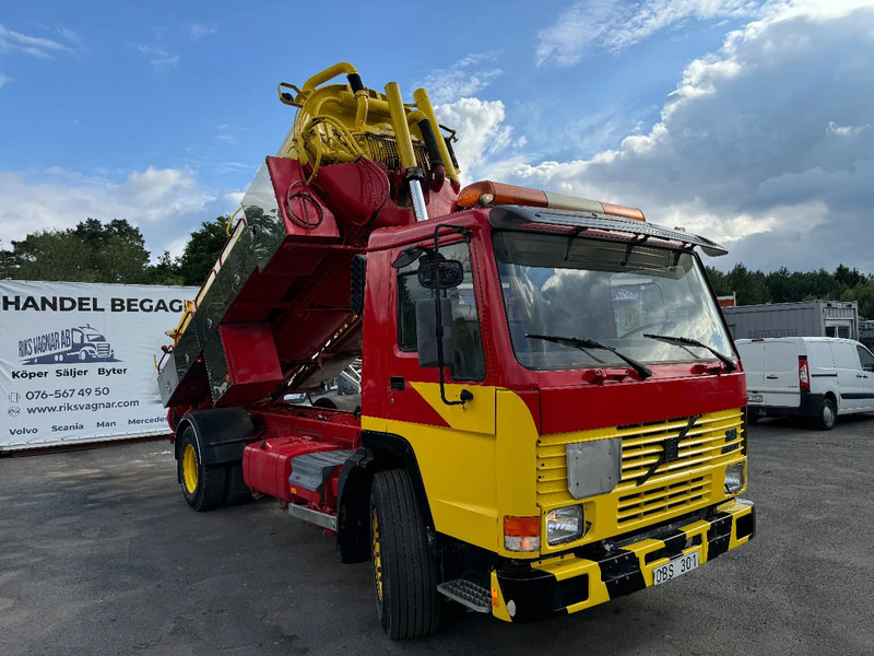 Volvo FL 10.320 4x2, Tipper 12m3 Sludge & Flushing Truck, with remote control, YM: 1990 - Caminhão limpa fossa: foto 1 Volvo FL 10.320 4x2, Tipper 12m3 Sludge & Flushing Truck, with remote control, YM: 1990 - Caminhão limpa fossa: foto 1