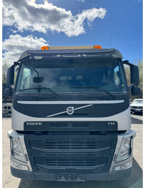 Volvo FM 370 6x2*4, 8m3 Mixer with Hyrdaulic slide, 2016 - Camião betoneira: foto 2 Volvo FM 370 6x2*4, 8m3 Mixer with Hyrdaulic slide, 2016 - Camião betoneira: foto 2