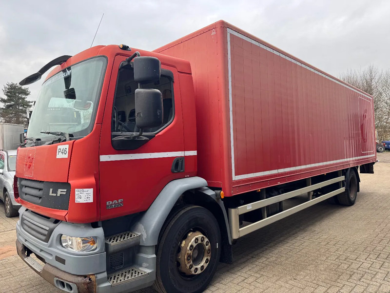 DAF LF 55.220 **18,6TON-MANUAL GEARBOX-BELGIAN TRUCK** - Camião furgão: foto 1 DAF LF 55.220 **18,6TON-MANUAL GEARBOX-BELGIAN TRUCK** - Camião furgão: foto 1