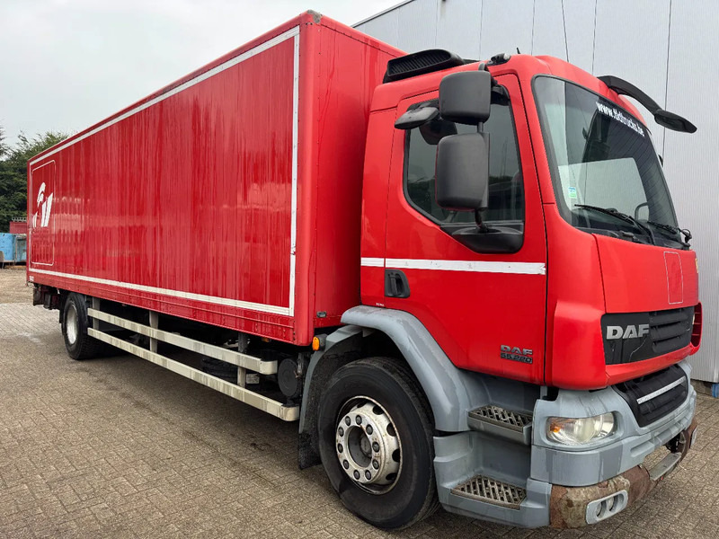 DAF LF 55.220 **MANUAL GEARBOX-EURO4-BELGIAN TRUCK** - Camião furgão: foto 3 DAF LF 55.220 **MANUAL GEARBOX-EURO4-BELGIAN TRUCK** - Camião furgão: foto 3