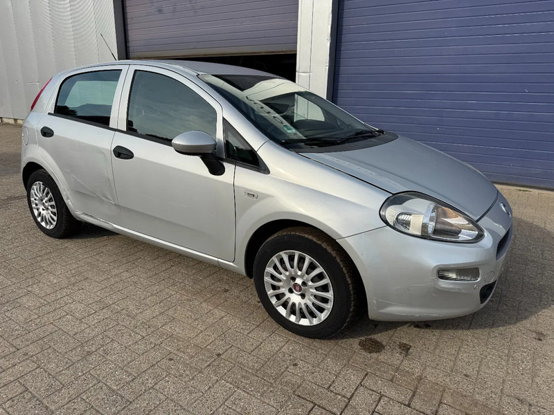 Fiat Punto **EURO 6B-AIRCO-5DOOR** - Sedan: foto 3 Fiat Punto **EURO 6B-AIRCO-5DOOR** - Sedan: foto 3