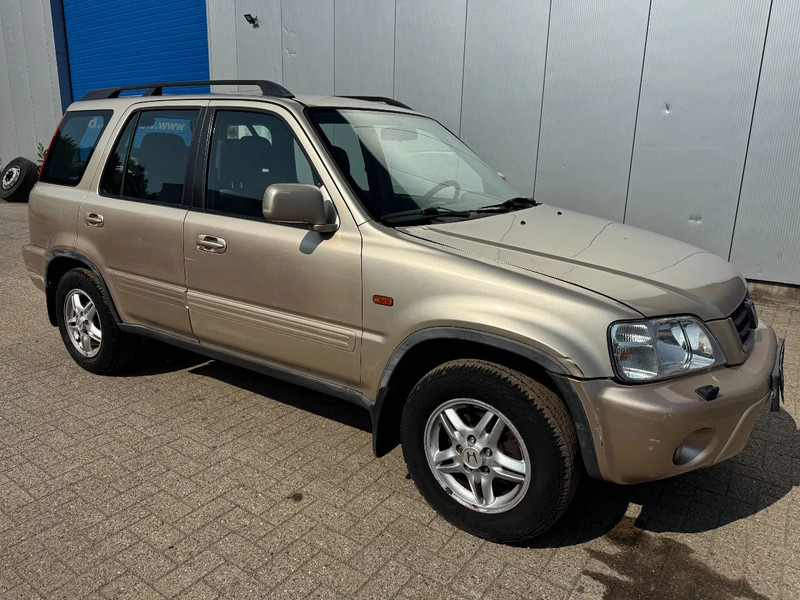 Honda CR-V **PETROL-ESSENCE-AC** - SUV: foto 3 Honda CR-V **PETROL-ESSENCE-AC** - SUV: foto 3