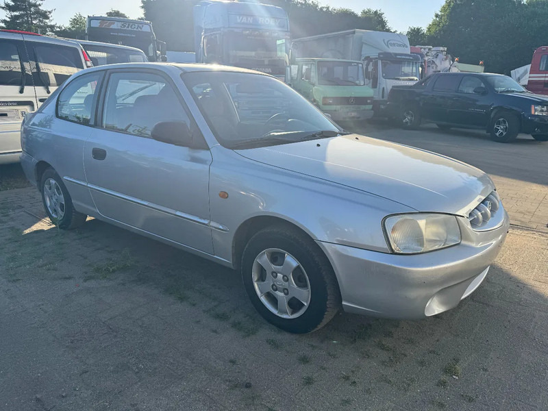 Hyundai Accent **PETROL-ESSENCE-BELGIUM CAR** - Sedan: foto 3 Hyundai Accent **PETROL-ESSENCE-BELGIUM CAR** - Sedan: foto 3