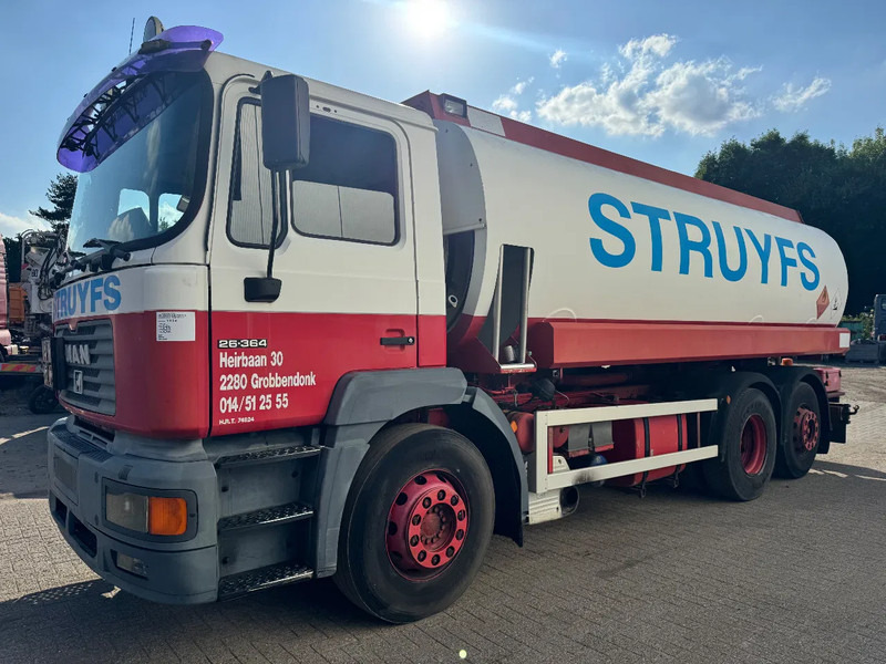 MAN 26.364 **F2000-BELGIAN TRUCK-18000Ltr Tanker** - Camião cisterna: foto 1 MAN 26.364 **F2000-BELGIAN TRUCK-18000Ltr Tanker** - Camião cisterna: foto 1